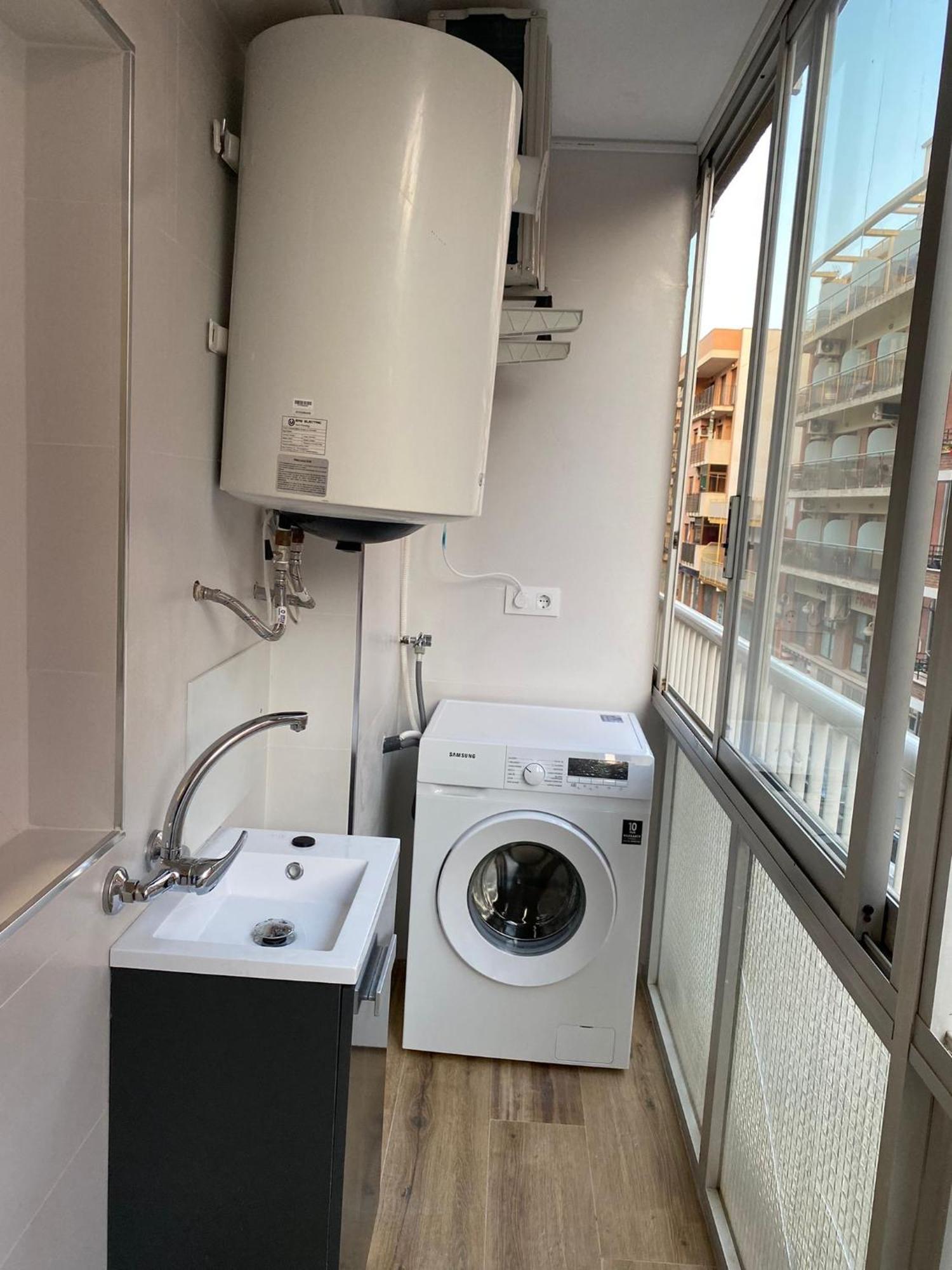 Solymar Poniente Apartamento Recien Reformado A 3 Min De Playa Poniente Y Del Centro Parking Opcional Benidorm Ngoại thất bức ảnh