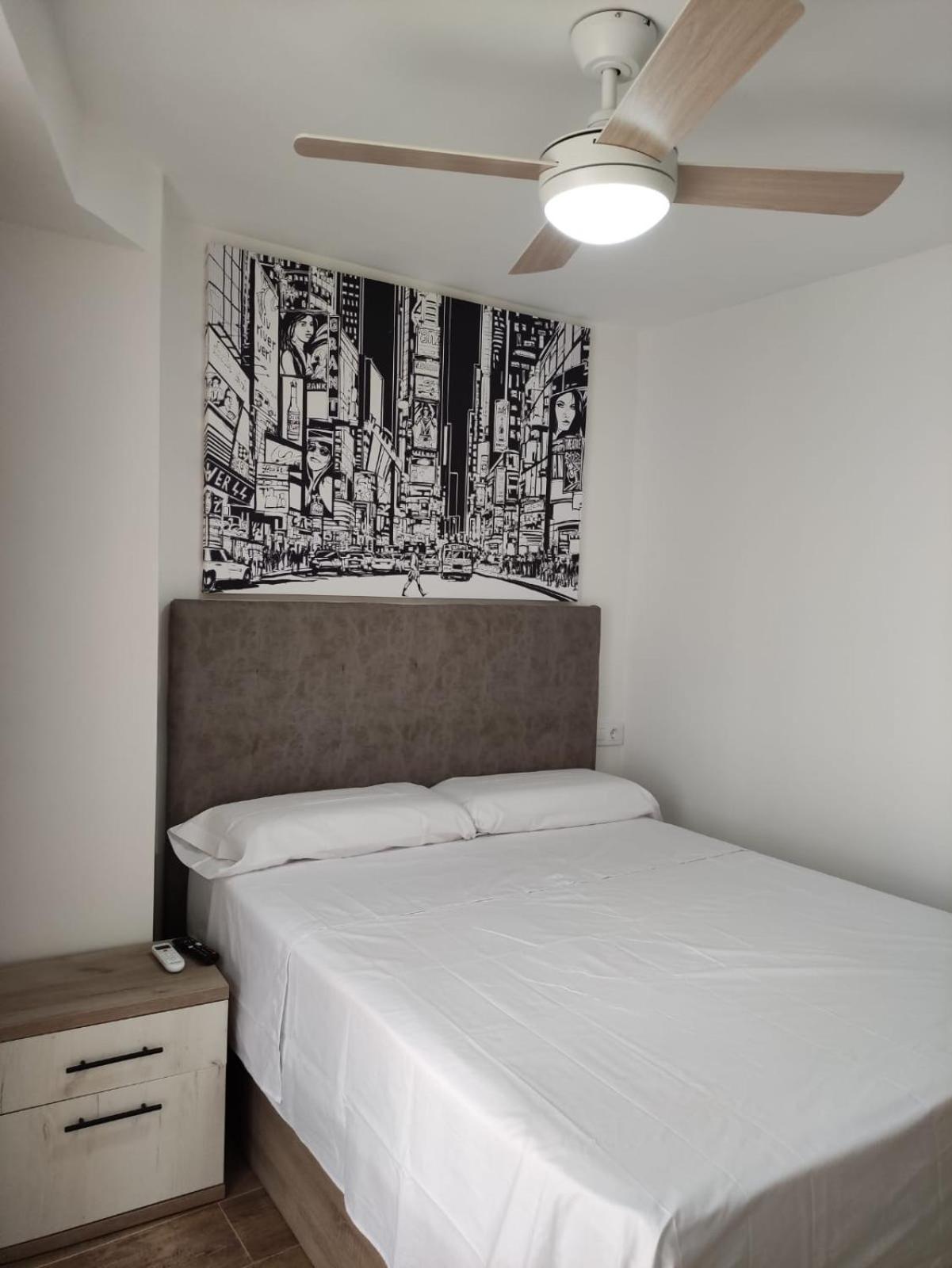 Solymar Poniente Apartamento Recien Reformado A 3 Min De Playa Poniente Y Del Centro Parking Opcional Benidorm Ngoại thất bức ảnh